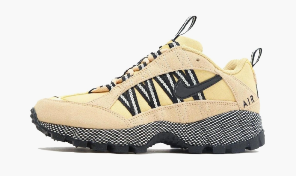 Nike Air Humara WMNS Sesame Saturn Gold 