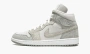 Air Jordan 1 Mid SE WMNS Grey Fleece 