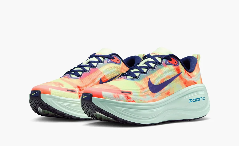Nike Vomero Plus Barely Volt