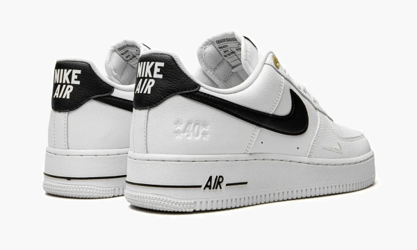 Air Force 1 ’07 LV8 White / Black 