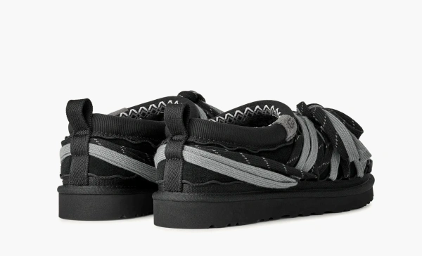 UGG Tasman Lace Black 