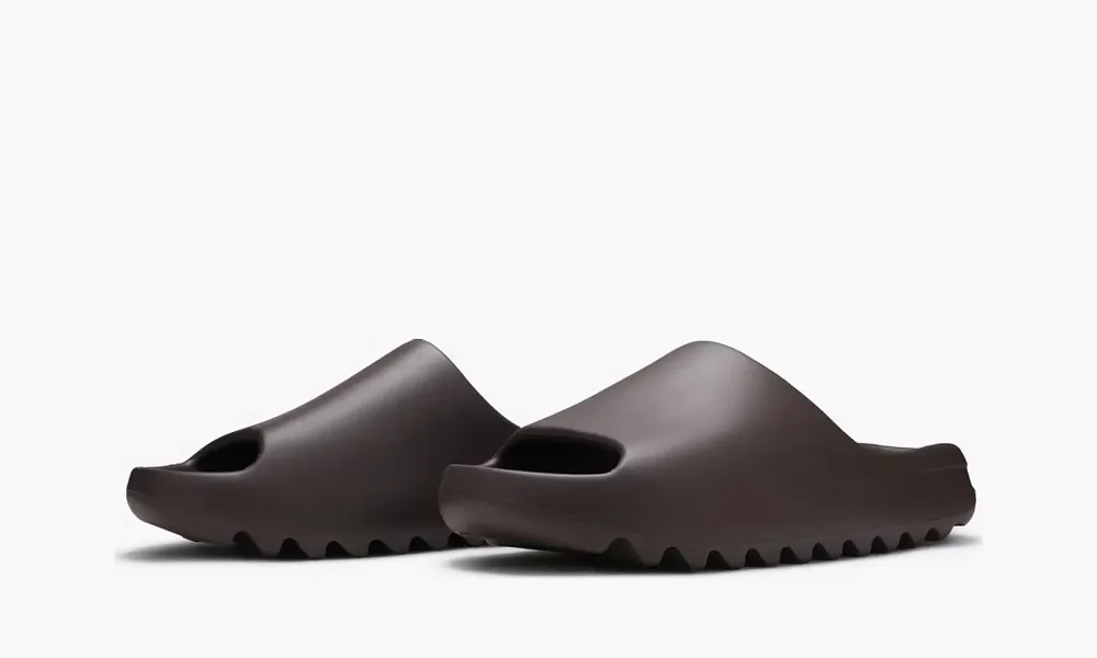 Yeezy Slides 'Soot' 2021