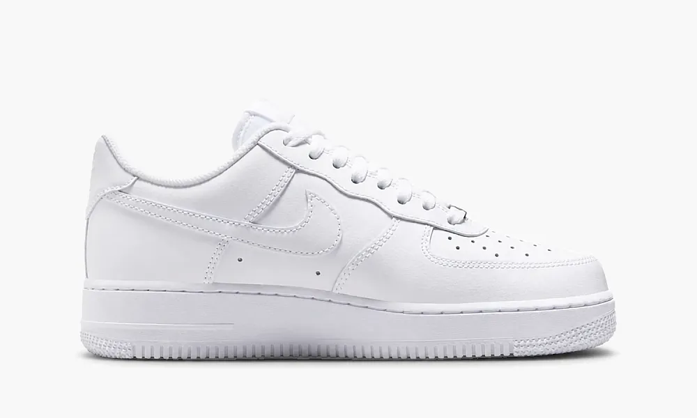 Nike Air Force 1 07 LX Molten Swoosh White Black