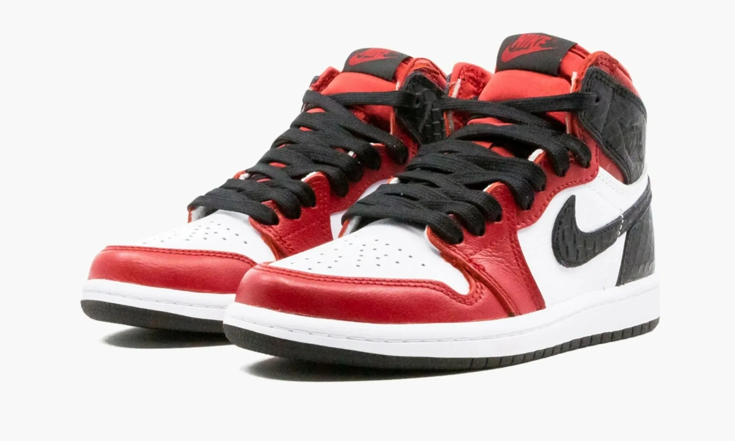 Air Jordan 1 Retro High PS Satin Snake Chicago 