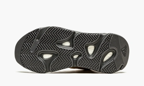 Yeezy Boost 700 Mnvn Honey Flux 