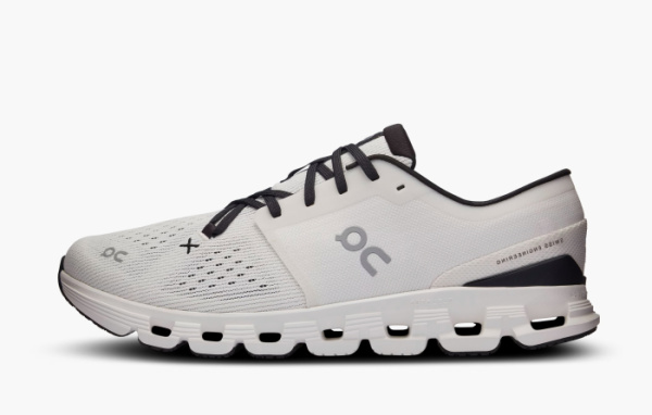 On Cloud X 4 Ivory Black 