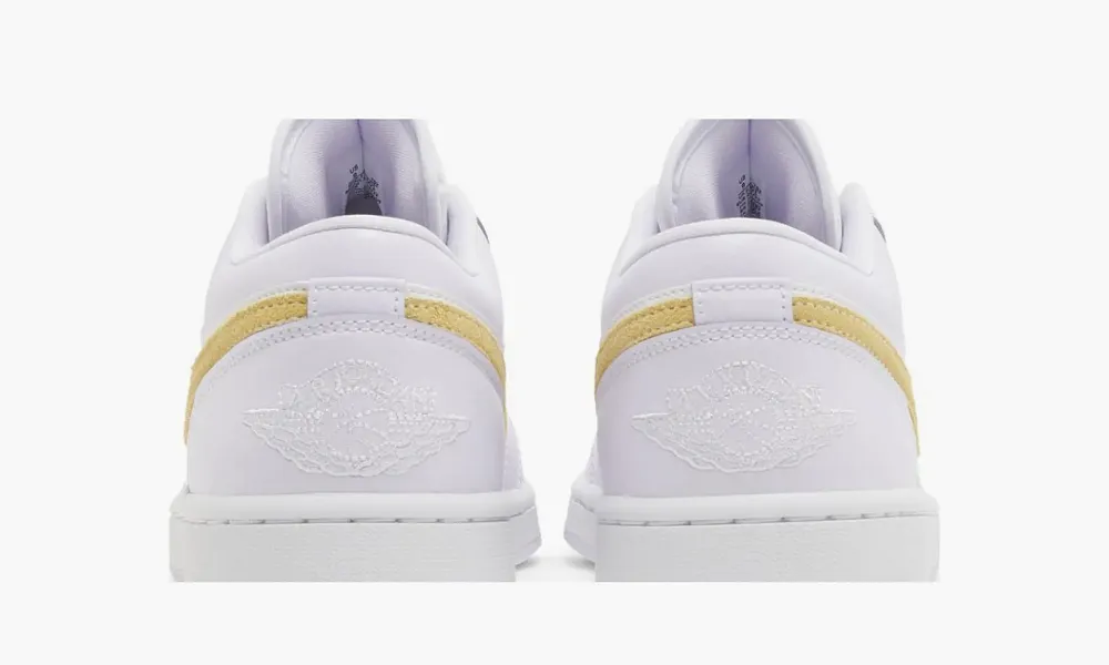 Air Jordan 1 Low WMNS Barely Grape