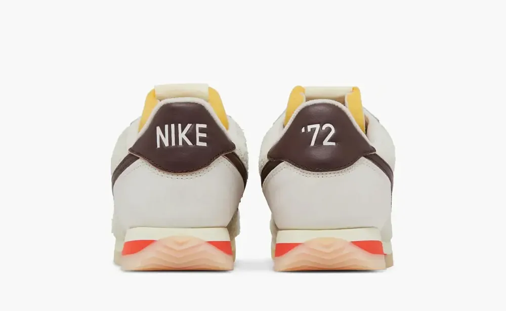 Nike Cortez 23  WMNS 23 Light Orewood Brown