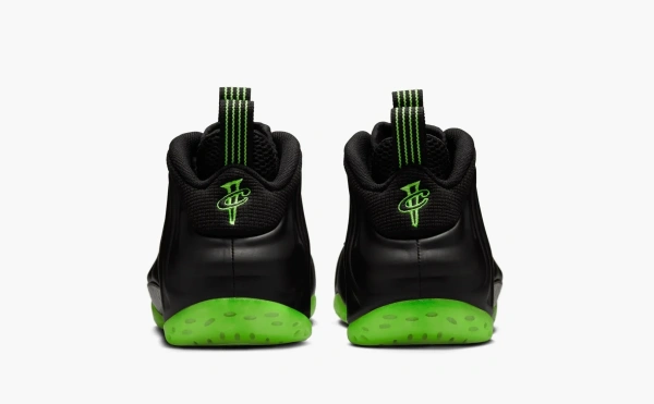 Nike Air Foamposite One Black Volt 