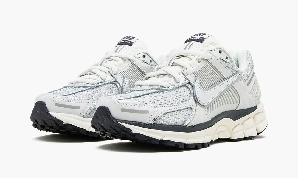 Nike Zoom Vomero 5 WMNS Photon Dust Metallic Silver