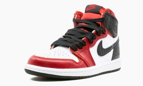 Air Jordan 1 Retro High PS Satin Snake Chicago 