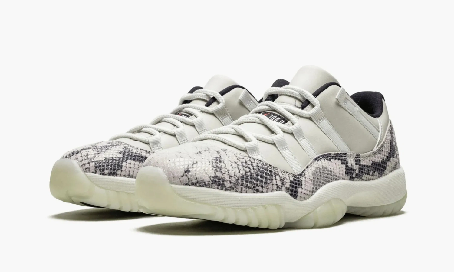 Jordan 11 Retro Low Snakeskin Light Bone 