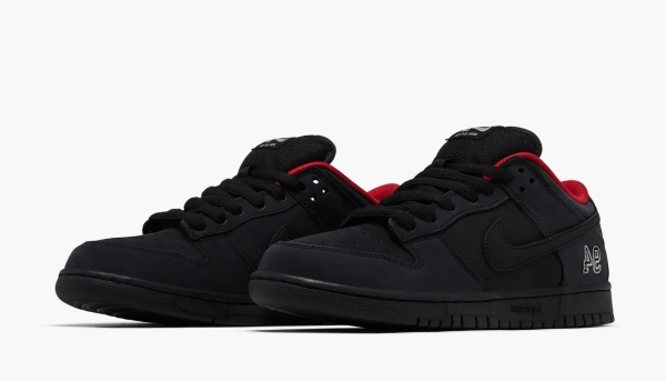 Nike Dunk Low SB x Supreme Black