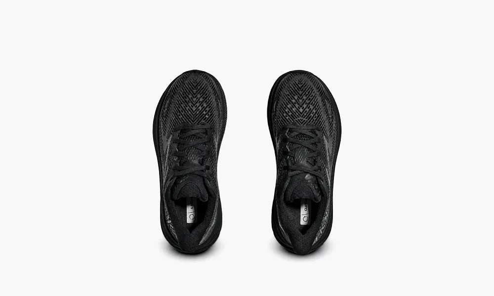 Hoka Clifton 9 Triple Black