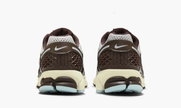 Nike Zoom Vomero 5 Earth Fossil