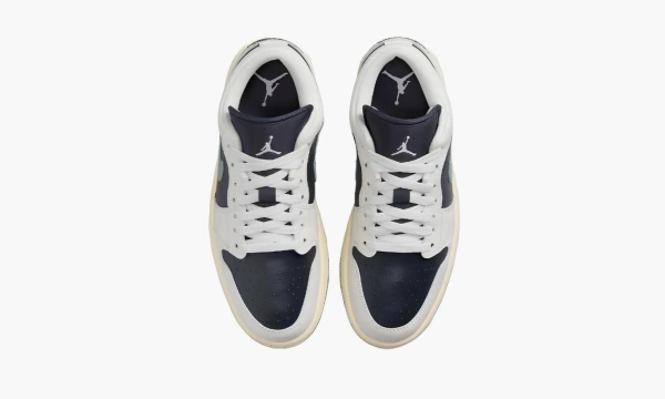 Nike Air Jordan 1 Low WMNS Jade Smoke