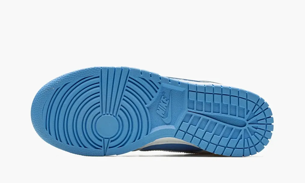 Nike Dunk Low WMNS Reverse Unc