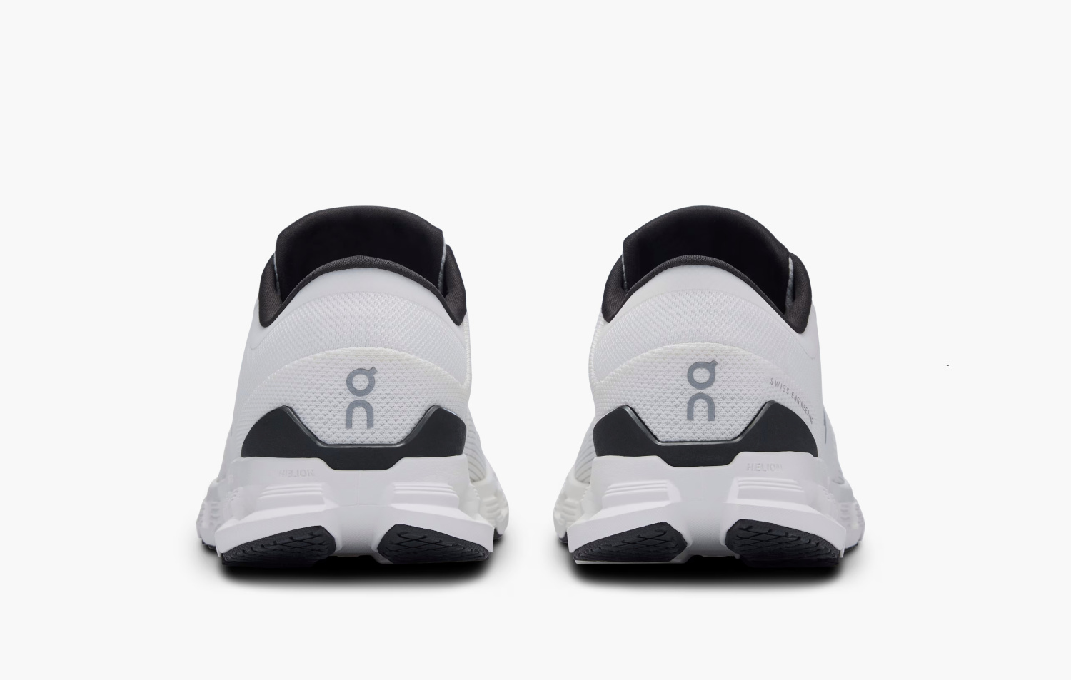 On Cloud X 4 WMNS Ivory Black 