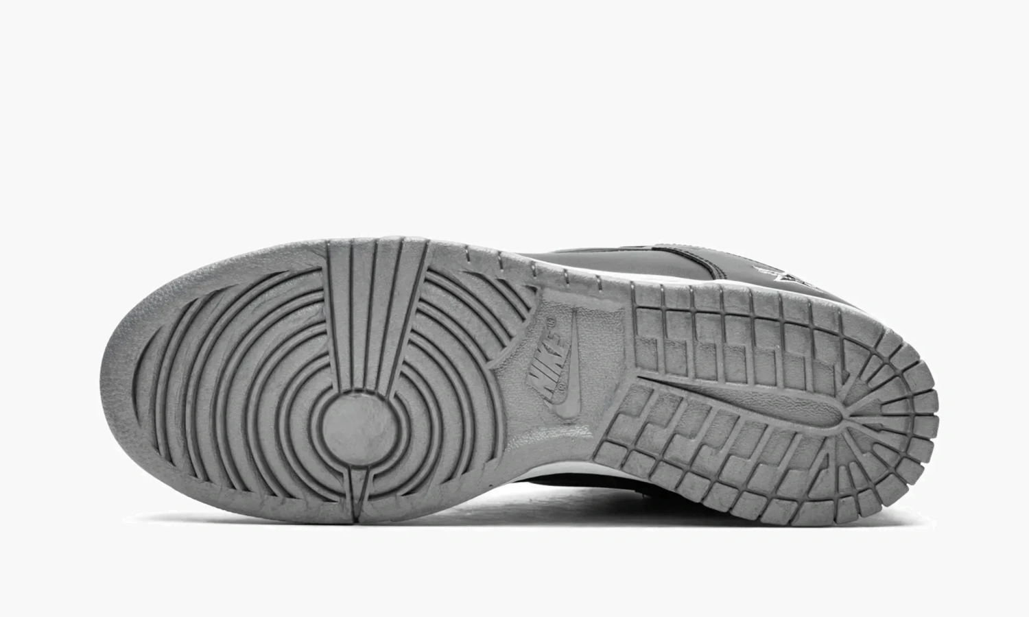 Nike SB Dunk Low OG Qs Supreme - Jewel Swoosh Silver / Black 
