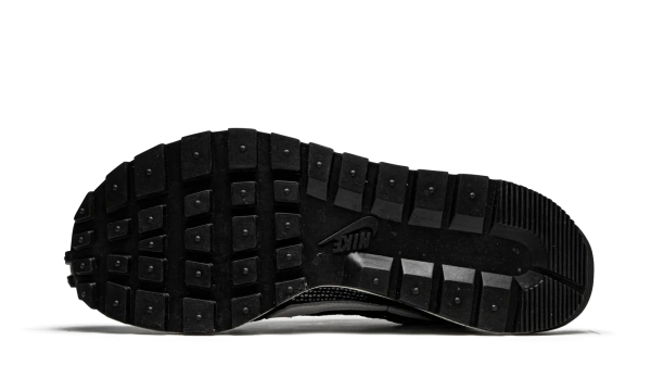 Nike Sacai Vaporwaffle Black White