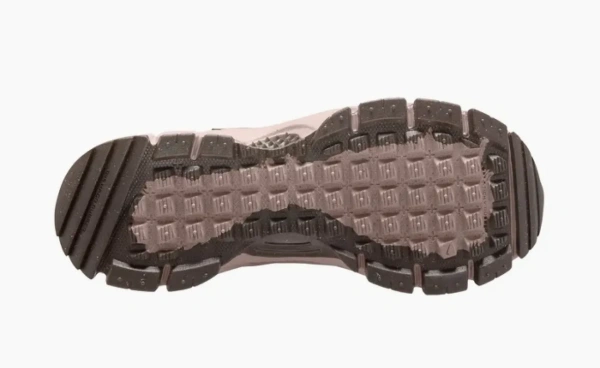 Nike Zoom Vomero Roam Winterized WMNS Pink 