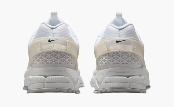 Nike Zoom Vomero Roam White Phantom 