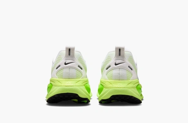 Nike Vomero 18 Electric Green
