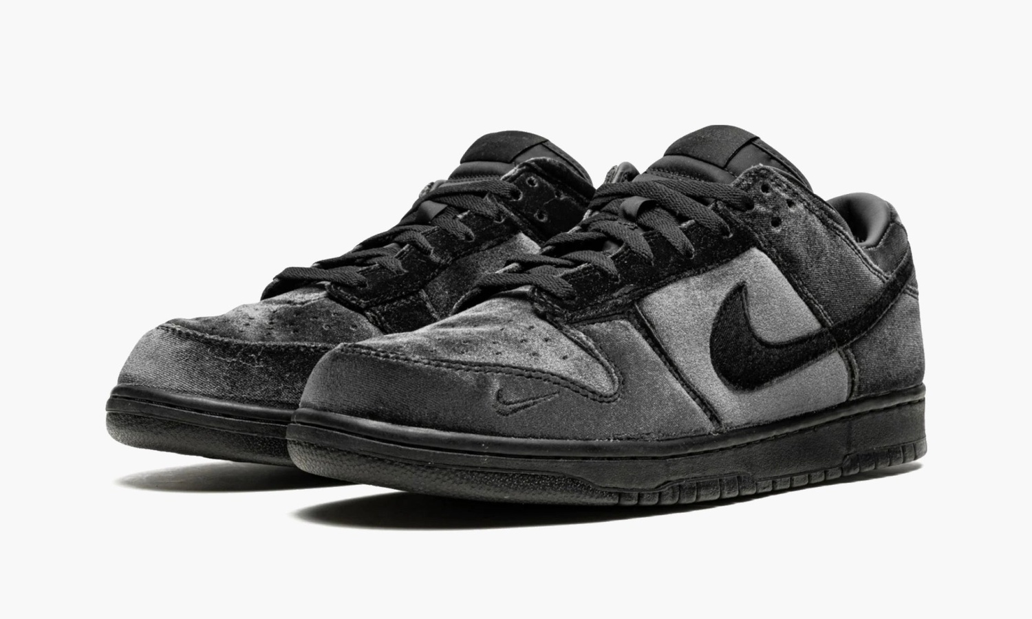 фото Nike Dunk Low "Dover Street Market - Triple Black Velvet" (Nike Dunk Low)-DH2686 002