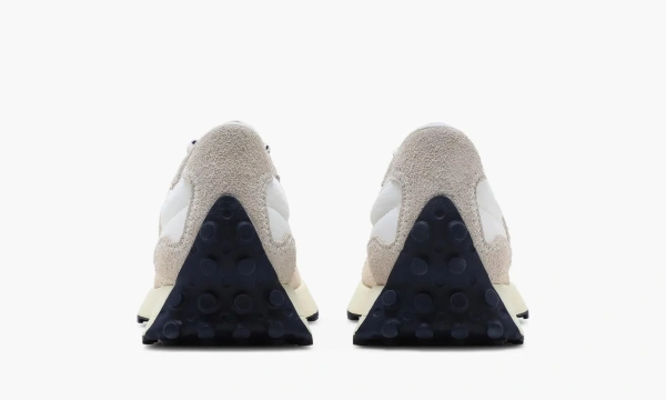 New Balance 27 Moonbeam 