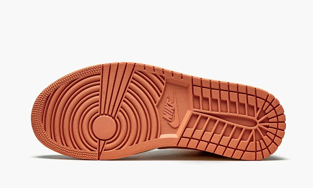 Air Jordan 1 Mid WMNS Apricot