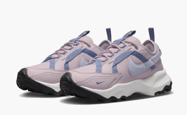 Nike TC 7900 WMNS Platinum Violet Ashen Slate 