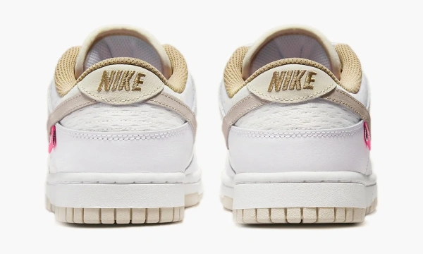Nike Dunk Low WMNS Pink Bling 