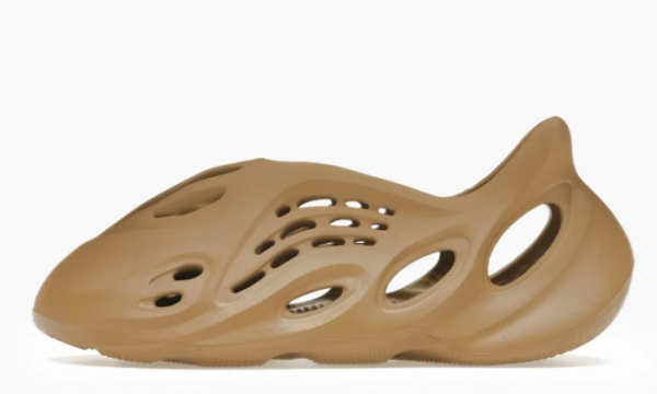 Yeezy Foam Rnr Clay Taupe 