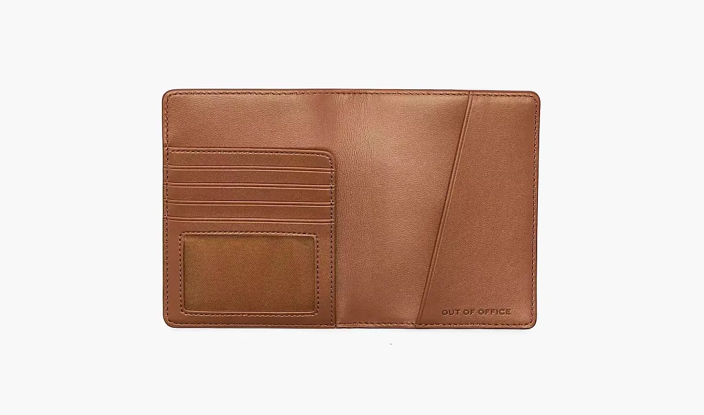 Marc Jacobs The Passport Case Argan Oil