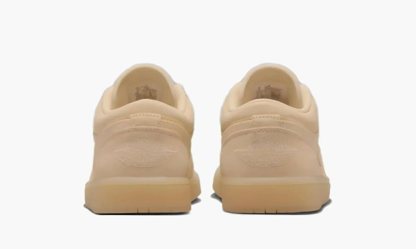 Air Jordan 1 Low WMNS Pale Vanilla 