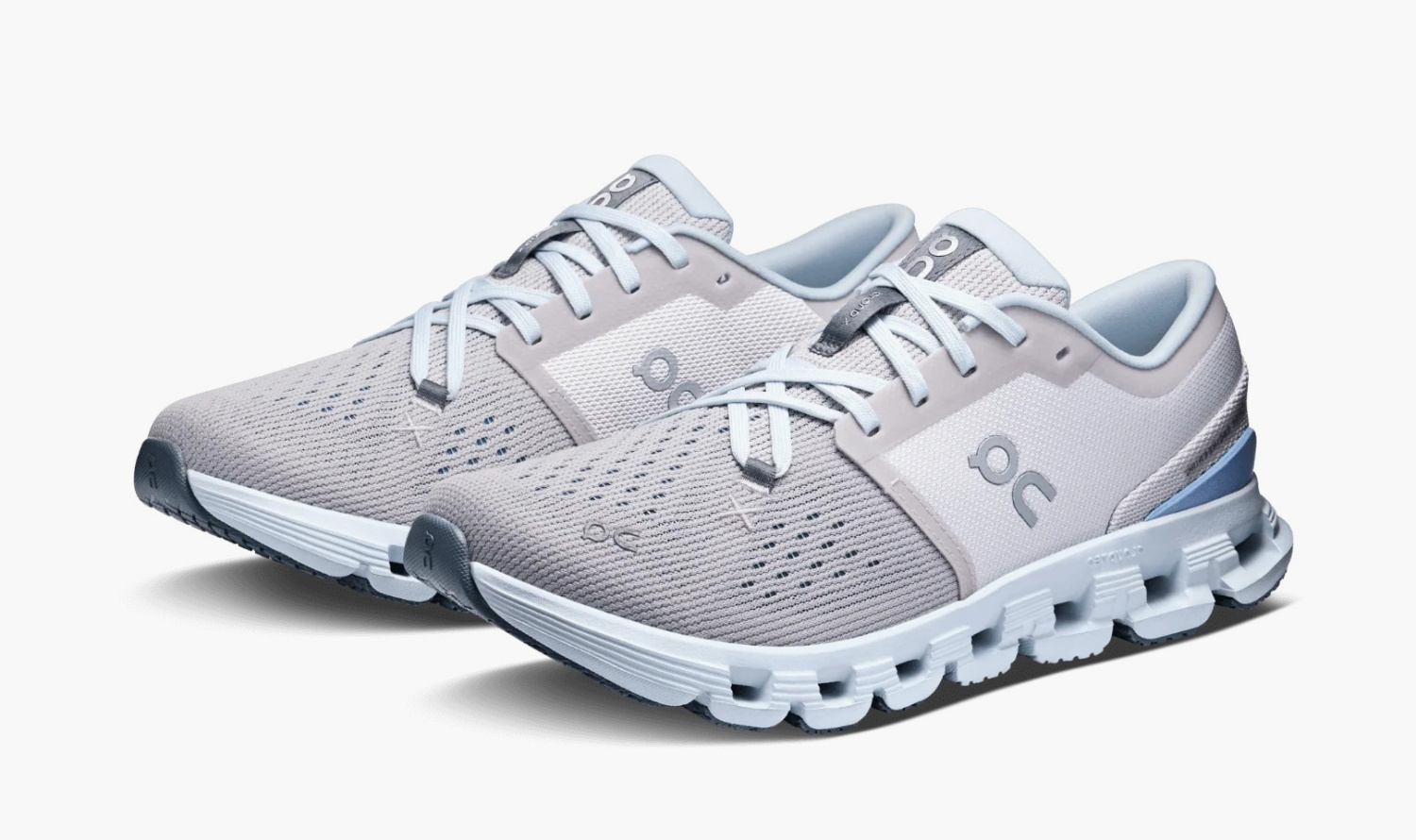 On Cloud X 4 WMNS Silver Chambray 