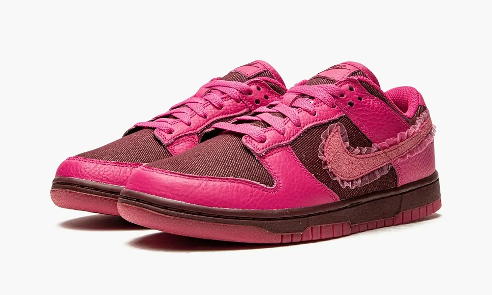 Nike Dunk Low WMNS Valentine's Day 2022