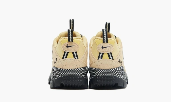 Nike Air Humara WMNS Sesame Saturn Gold 