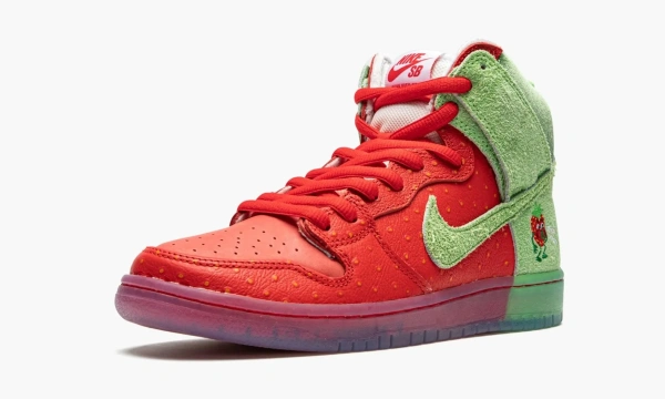 Nike SB Dunk High Strawberry Cough 
