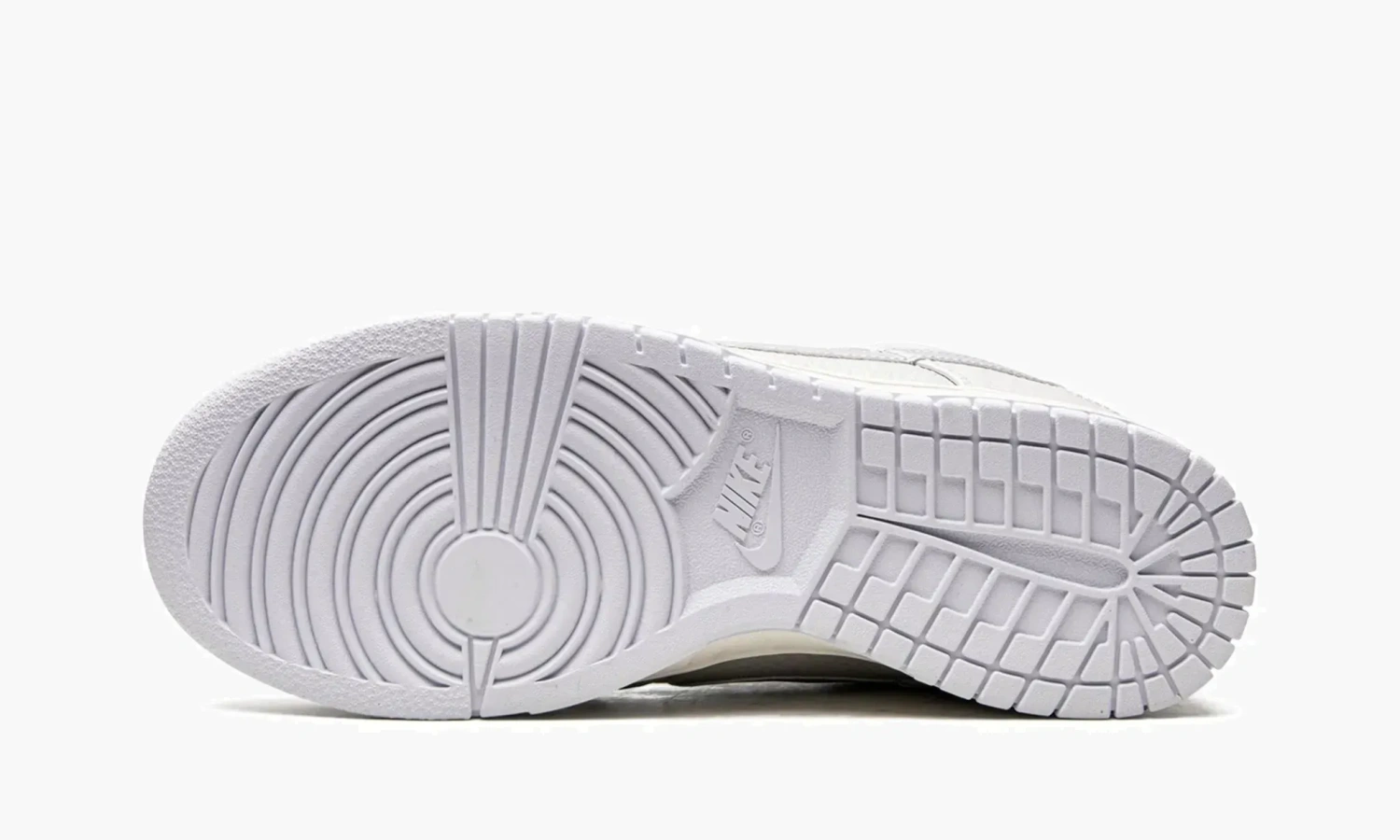 Nike Dunk Low Metallic Silver 