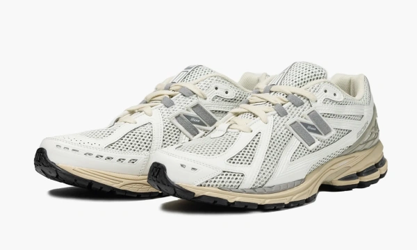 New Balance 1906r Sea Salt Marblehead