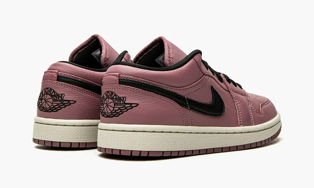 Air Jordan 1 Low WMNS Mulberry / Magenta