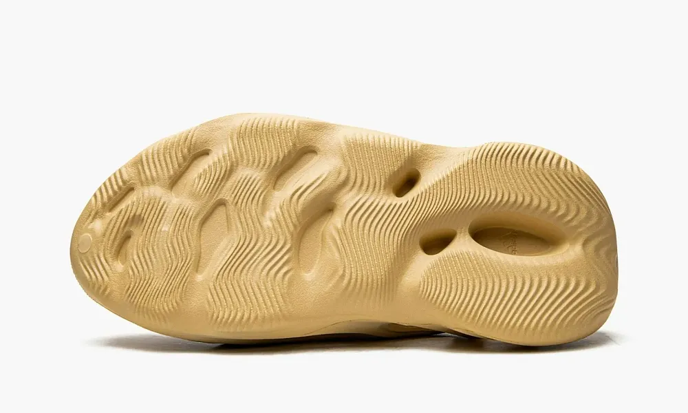 Yeezy Foam Rnnr Desert Sand