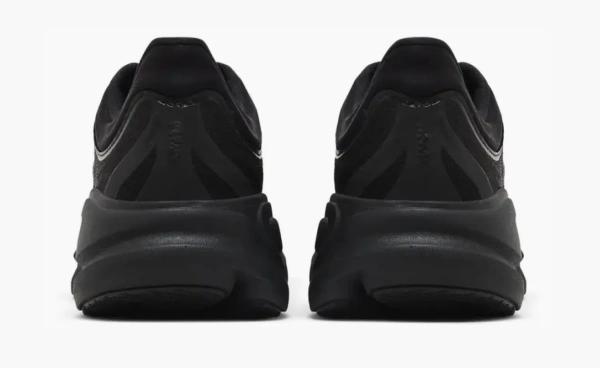 Hoka Bondi 9 Triple Black 