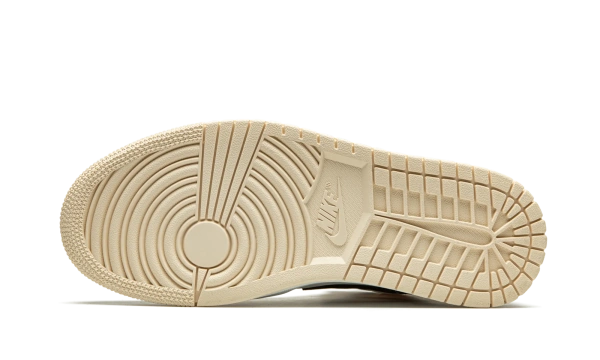 Air Jordan 1 Mid WMNS Barely Orange / Guava Ice 