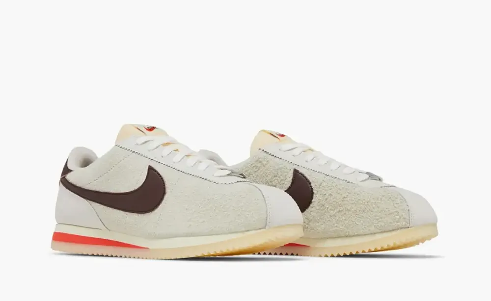 Nike Cortez 23  WMNS 23 Light Orewood Brown