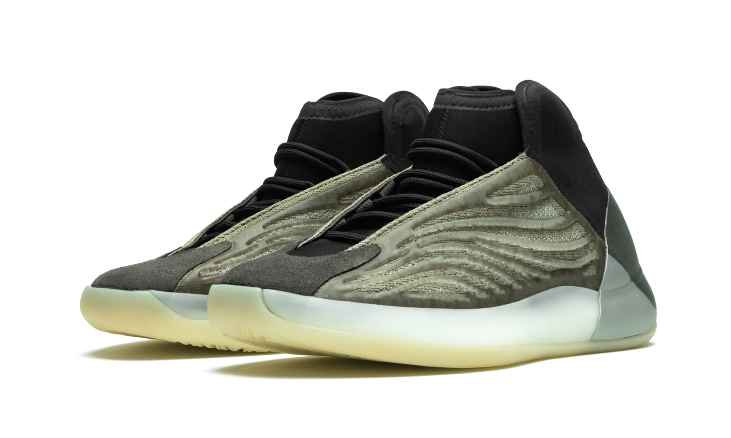 Yeezy Qntm “barium” 