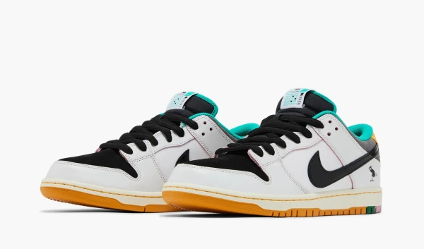 Nike Dunk Low SB x CSEF White Clear Emerald 
