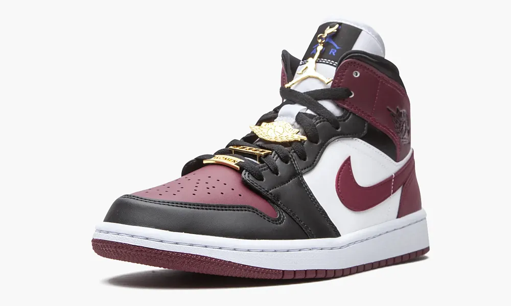 Air Jordan 1 WMNS Mid SE Dark Beetroot