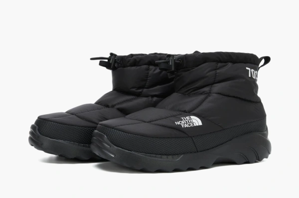 The North Face Nuptse Traction Chukka Black 
